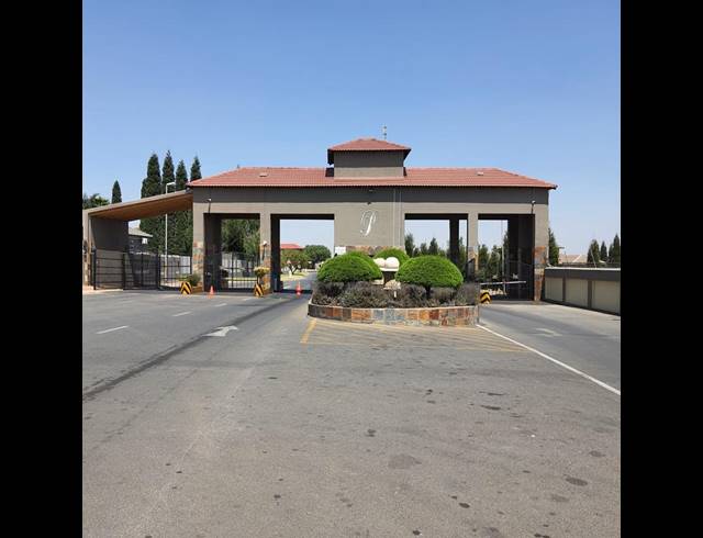 3 BEDROOM PROPERTY TO RENT IN PARKRAND